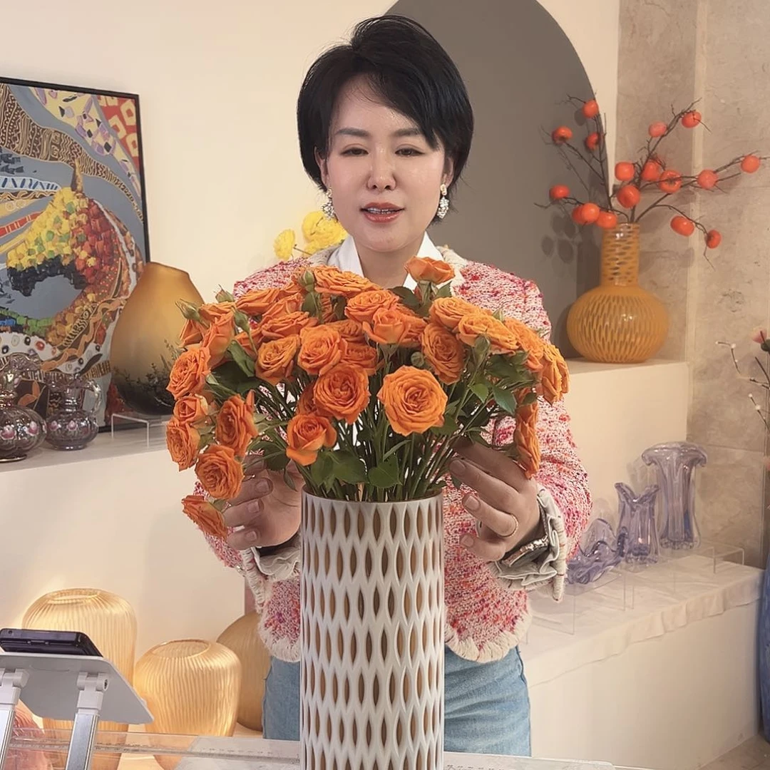 琉璃手工艺品磨刻