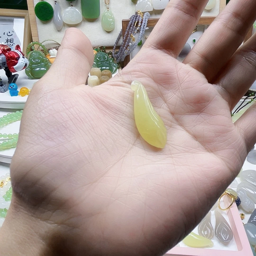 熊***2和田玉未镶嵌吊坠(不含链)
