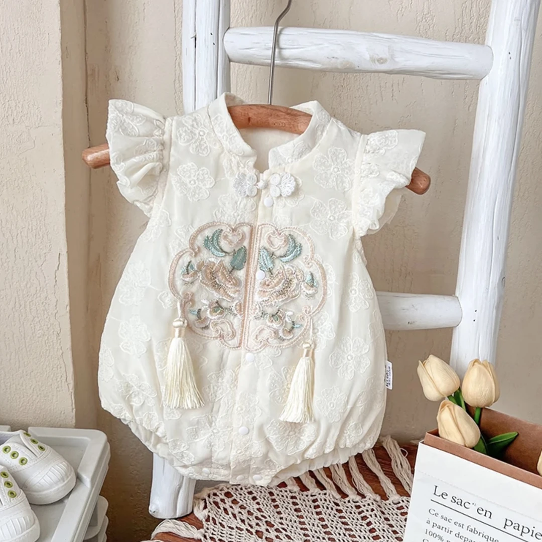 小飞袖女宝宝国风旗袍立体绣花包屁衣夏季外出服优雅洋气满月百天