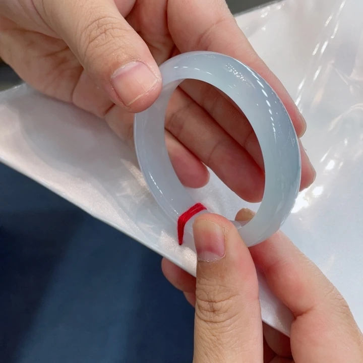 翡翠手镯未镶嵌买断