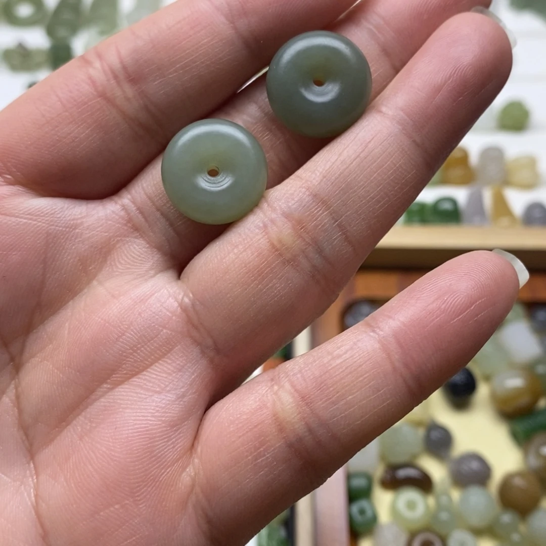 和田玉未镶嵌颈饰拍一发一