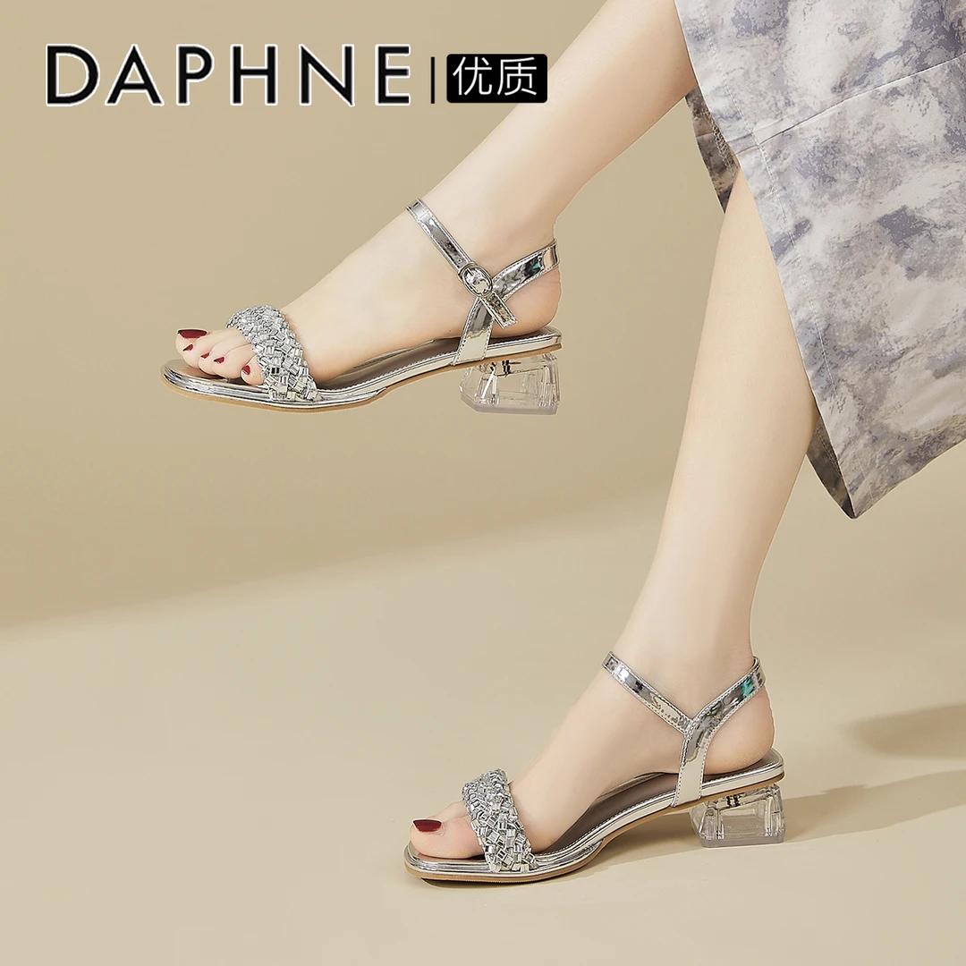 达芙妮凉鞋女款2025夏新款外穿水晶跟法式一字带配裙子的时尚女鞋