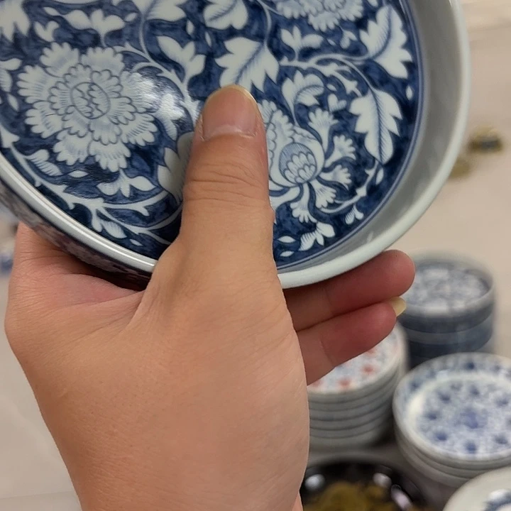 瓷片青花国色天香大胡乘