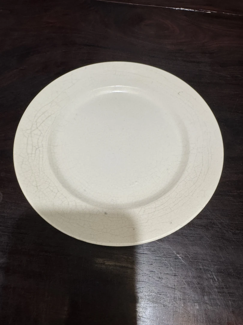 煨瓷仿定白釉盘子