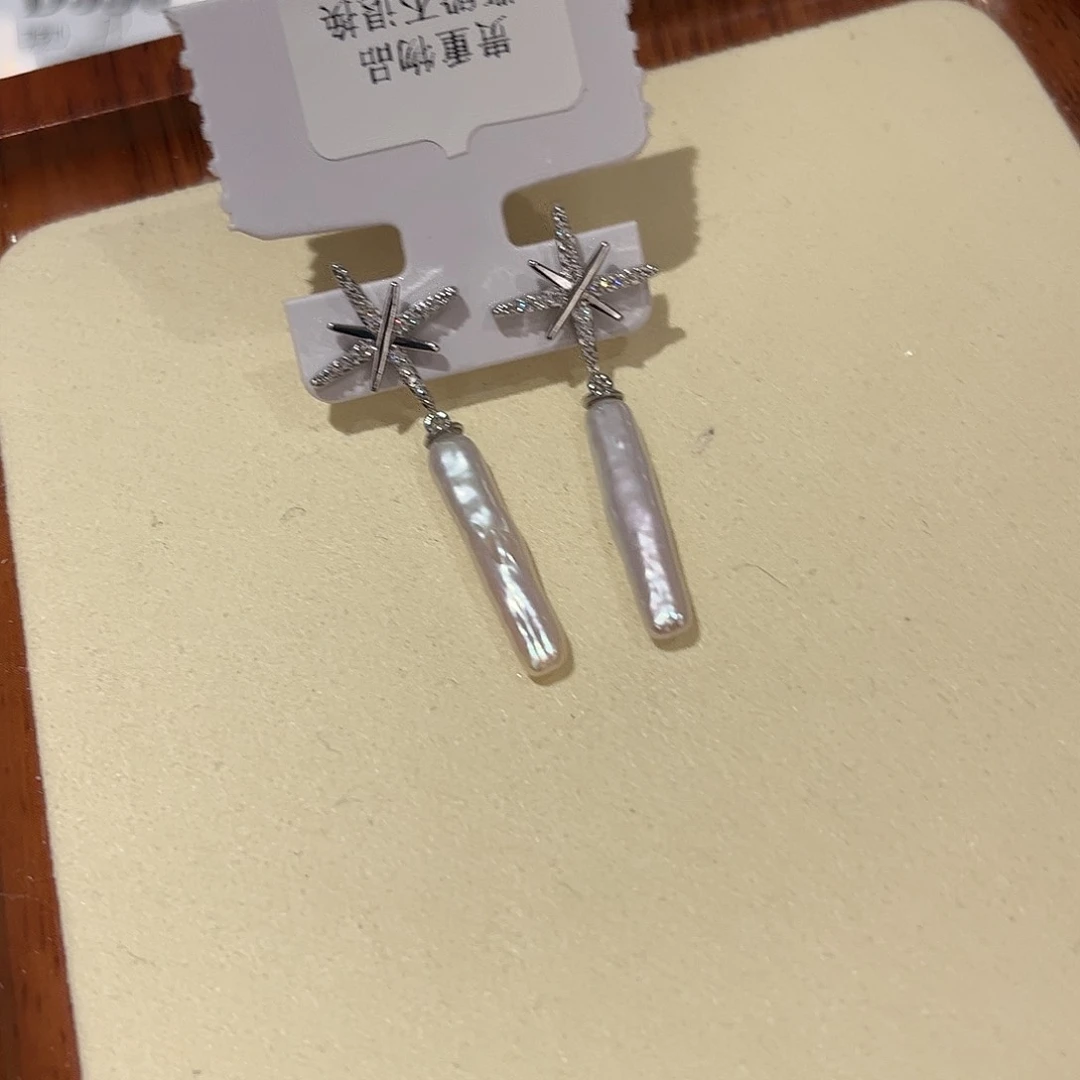 淡水珍珠耳饰合金