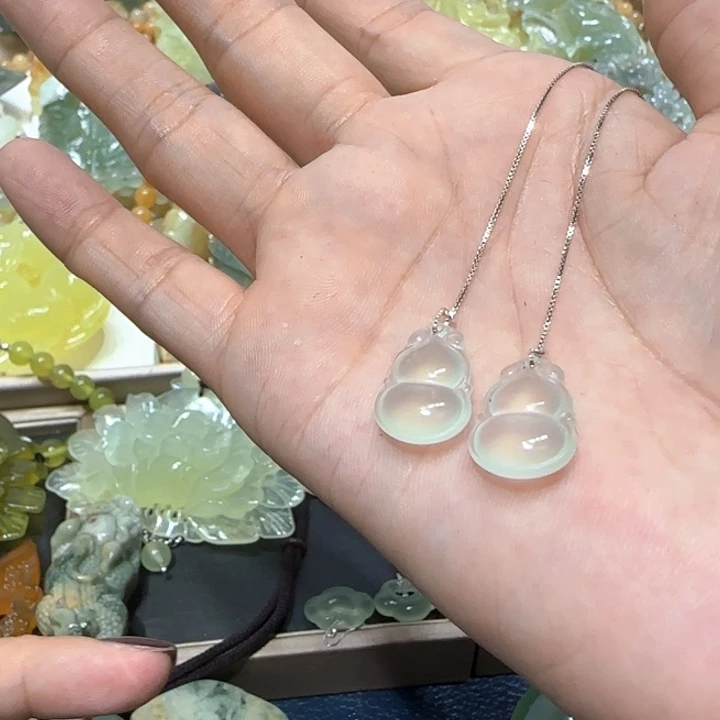 未镶嵌蛇纹石玉吊坠A****座