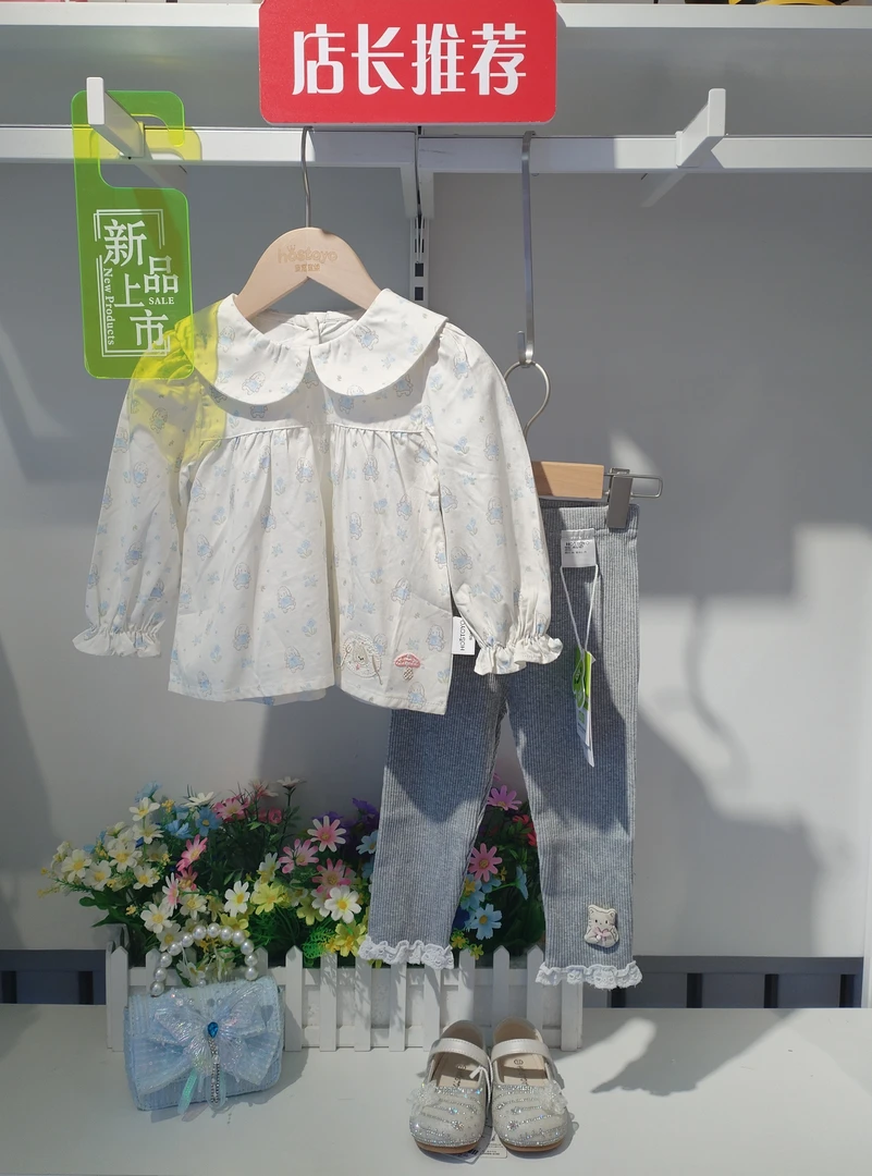 小女童卡通满印娃娃衫