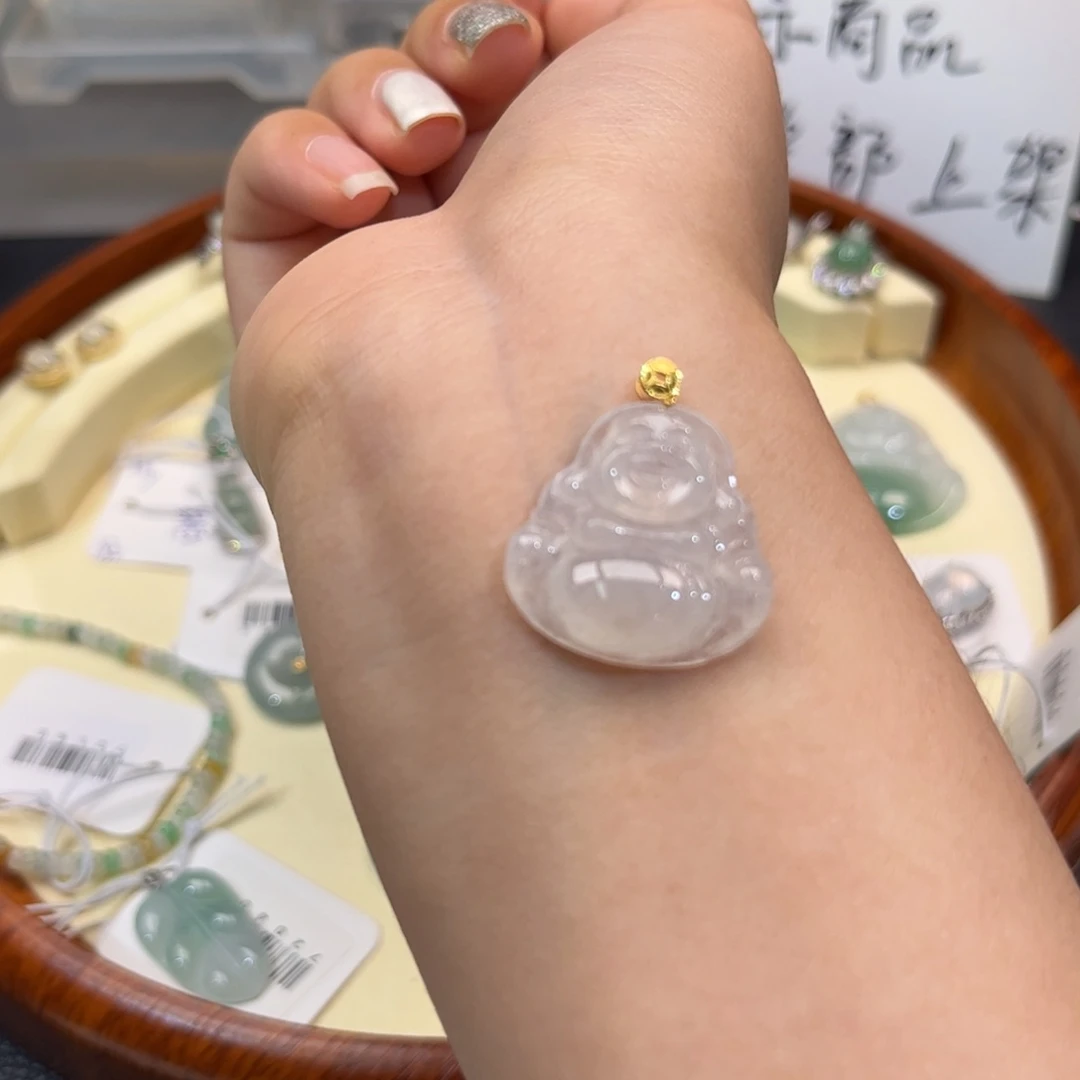 翡翠未镶嵌颈饰挂件