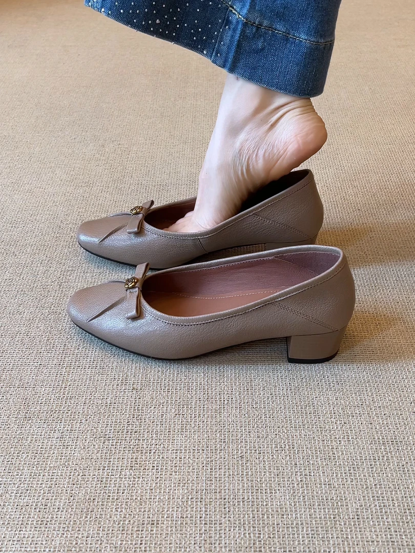 Elingjk/4cm法式圆头山茶花蝴蝶结浅口百搭复古粗跟通勤单鞋