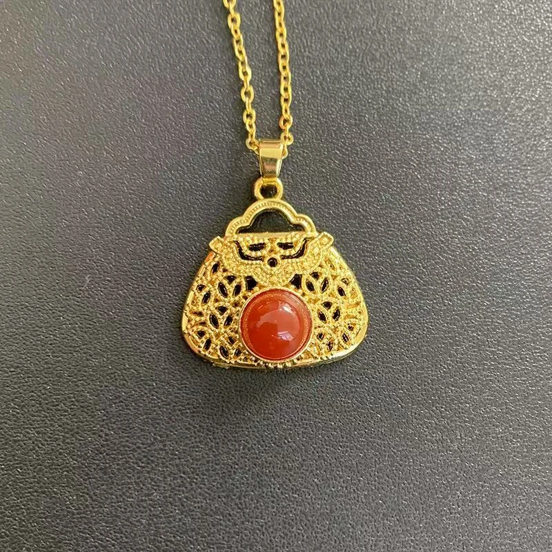 （七七甄选）时尚大气红玛瑙包包吊坠合金镶嵌赠合金链