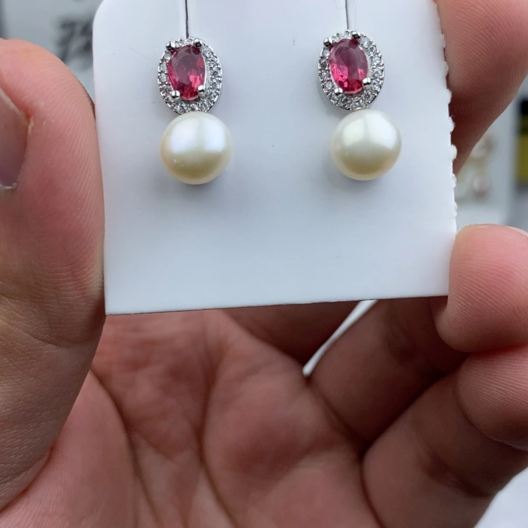 未镶嵌淡水珍珠耳饰