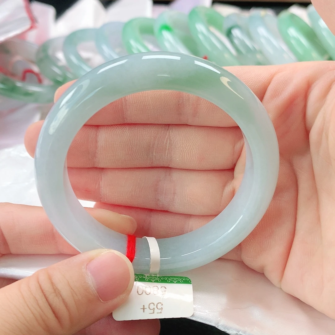 翡翠未镶嵌手镯缅甸A货翡翠手镯