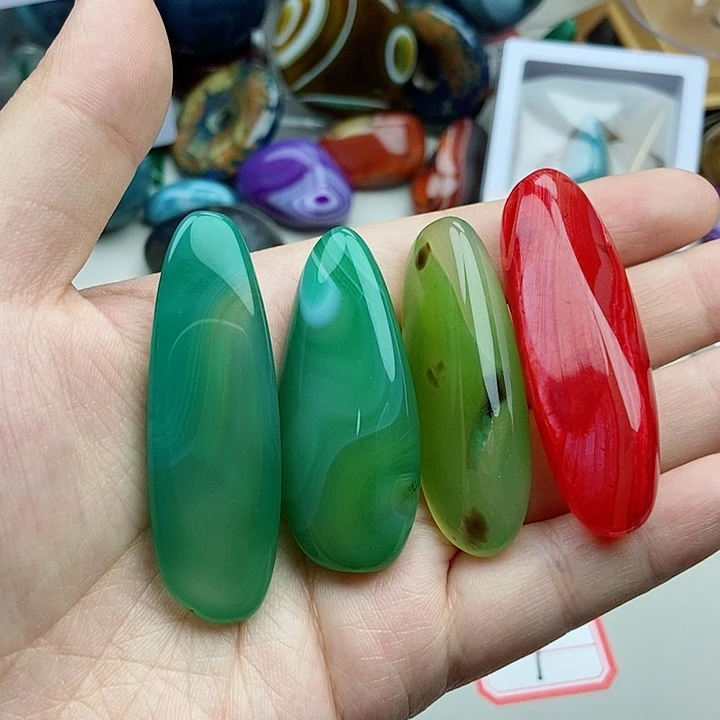 玛瑙/玉髓未镶嵌珠宝奇石