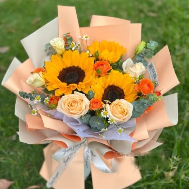 【一路向阳】（3朵向日葵3朵香槟玫瑰搭配芭比泡泡）花店送花上门生日礼物母亲节鲜花115b