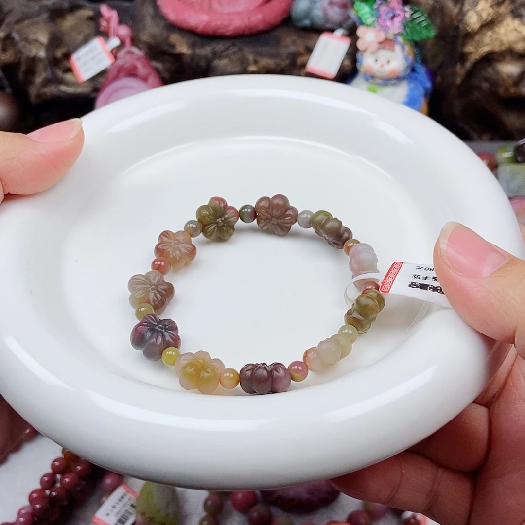 未镶嵌石英质玉（盐源）珠宝半成品