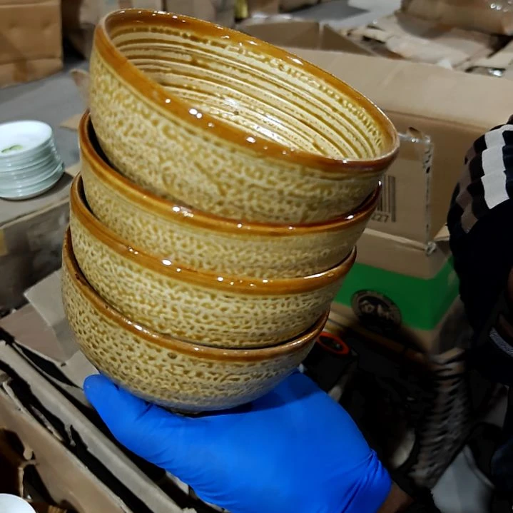 陶瓷盘子碗啥都有