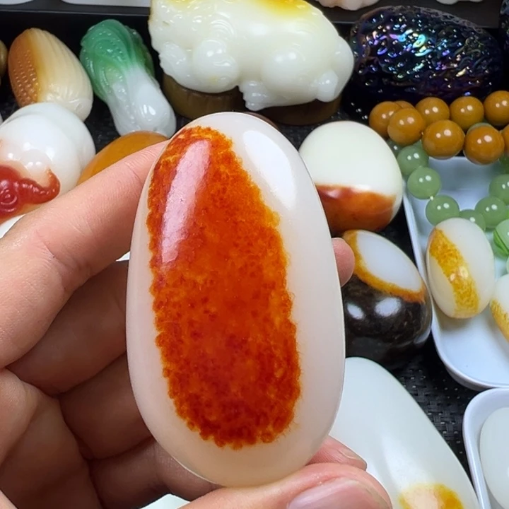 新疆戈壁五彩石金丝