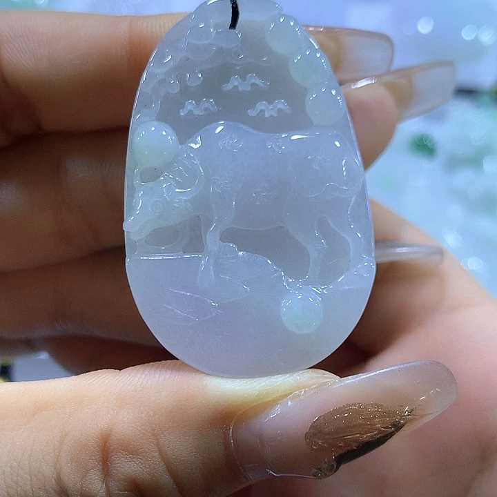 颈饰未镶嵌翡翠天然翡翠A货吊坠