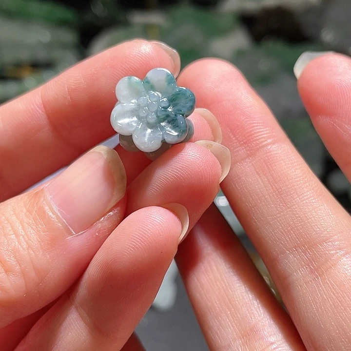 颈饰未镶嵌翡翠天