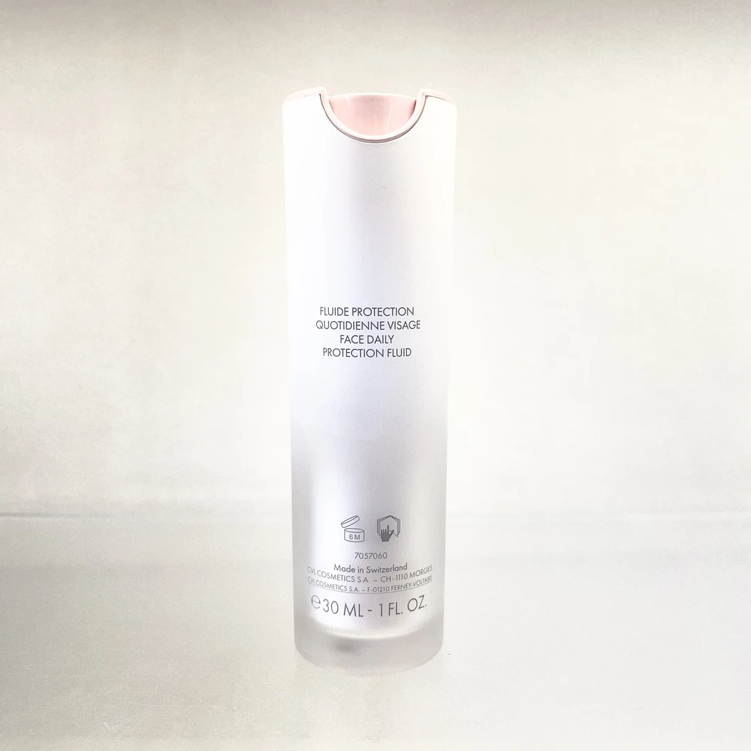 法 fs涂抹面部膜粉色大