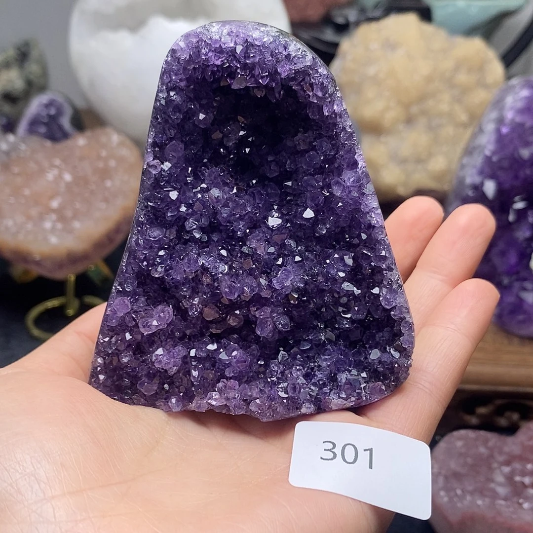 紫晶大型摆件（非配饰）未镶嵌