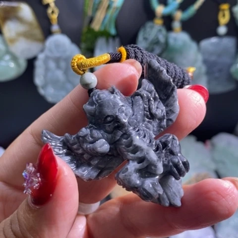 【闪购商品】颈饰未镶嵌翡翠鹰