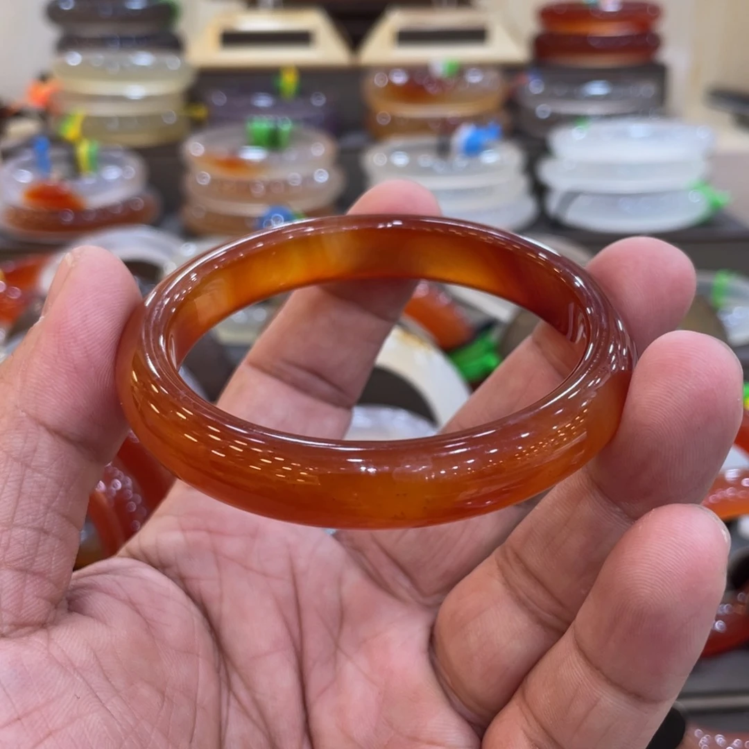 玛瑙/玉髓手镯未镶嵌