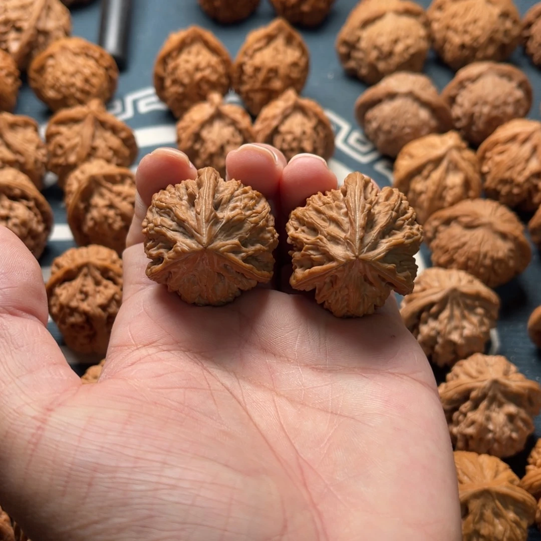 吊坠文玩核桃36文山