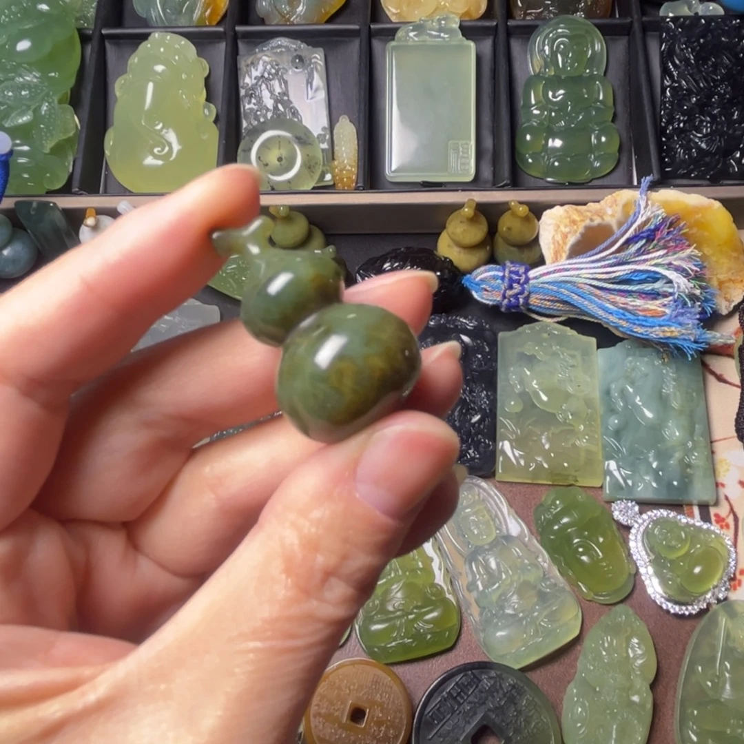 蛇纹石玉未镶嵌吊坠(不含链)