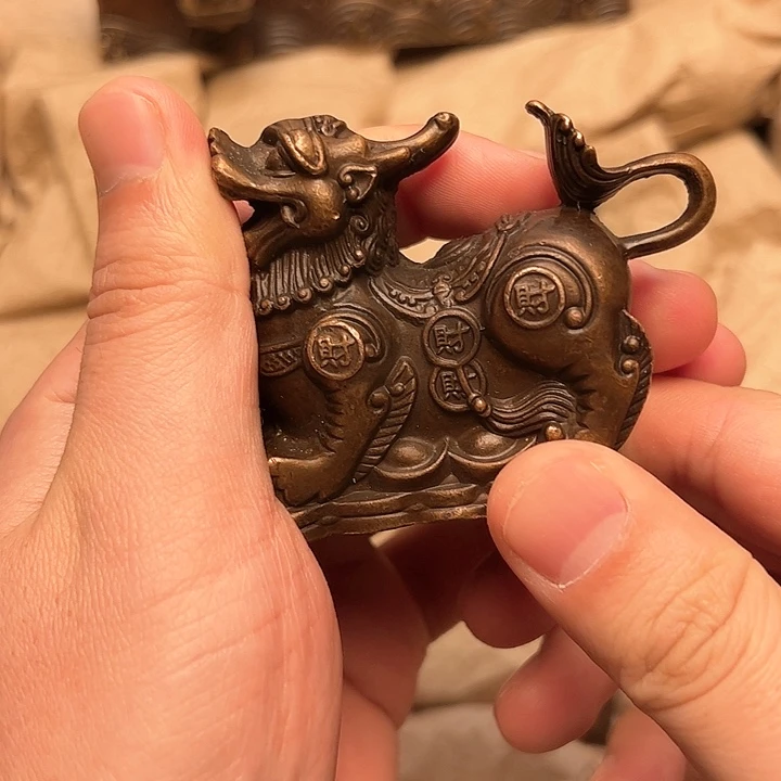 文玩铜器做工精良