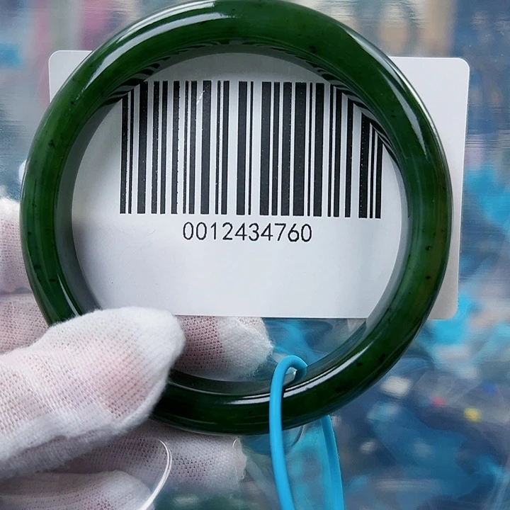 和田玉手镯未镶嵌微瑕6263