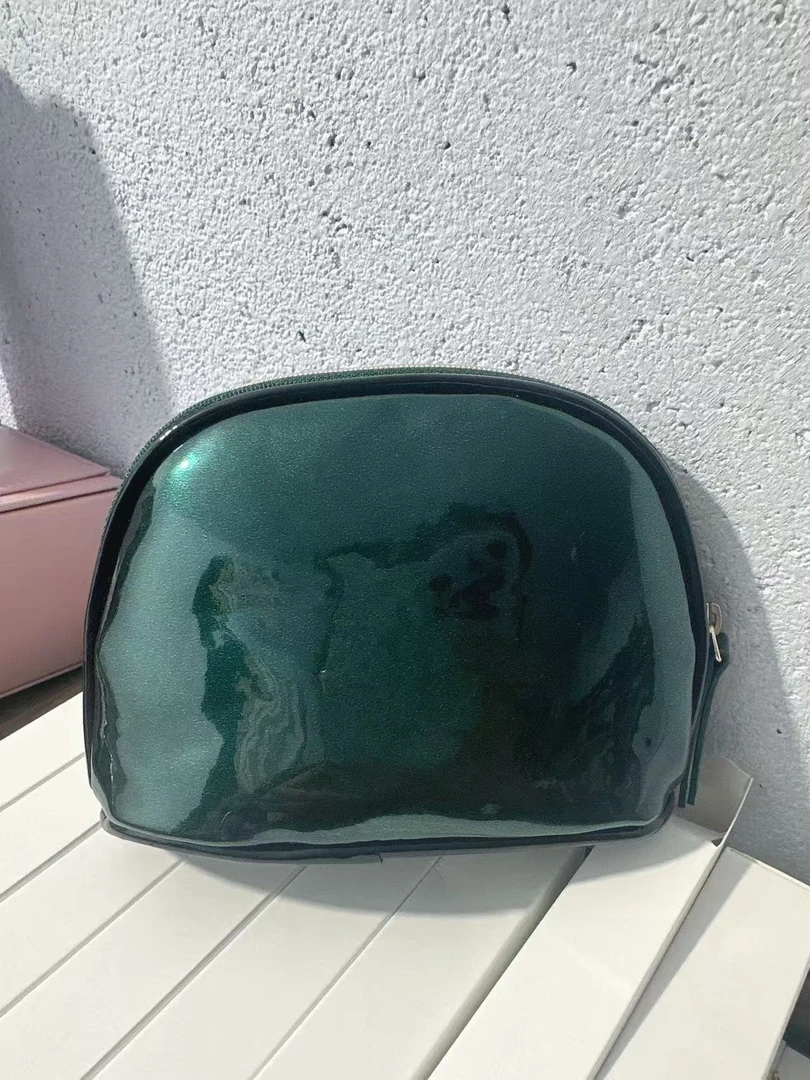 H（迷的）绿色亮面收纳包