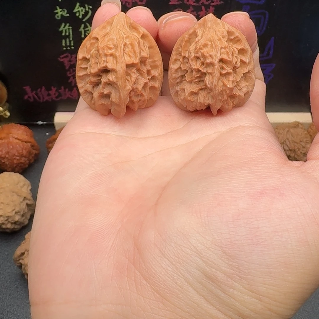 33/36/37龙骨全品文玩核桃