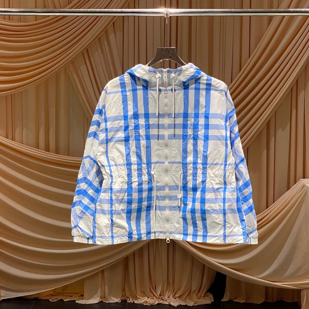 99新 BURBERRY/博柏利 冰蓝格纹老花尼龙冲锋衣/uk4码/32619