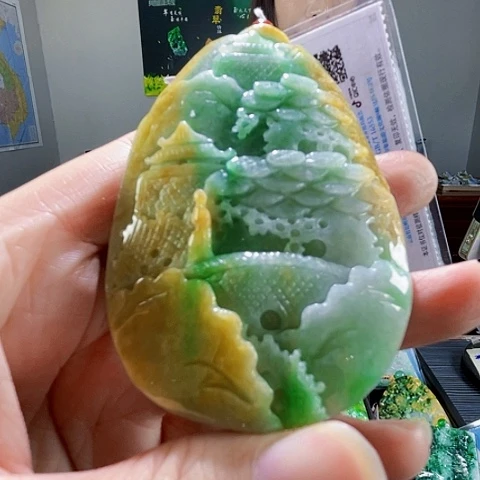 翡翠未镶嵌颈饰翡翠