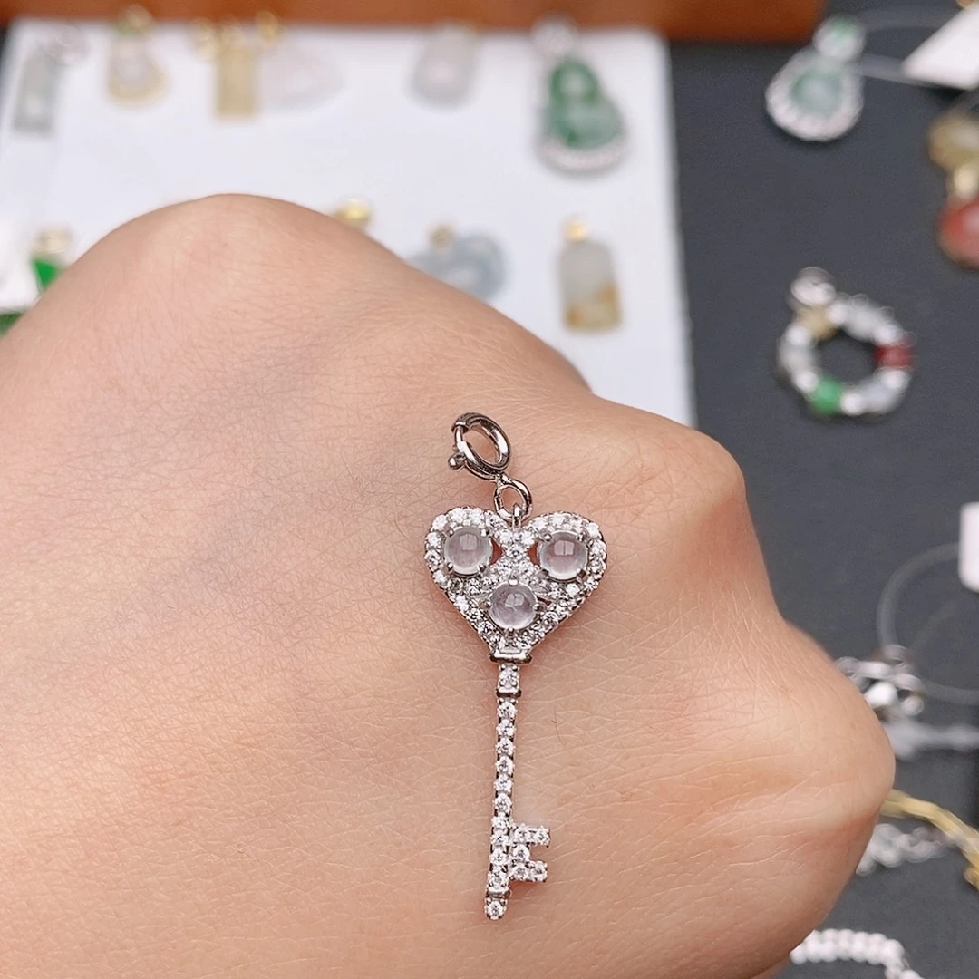 翡翠银S925镶嵌戒指吊坠