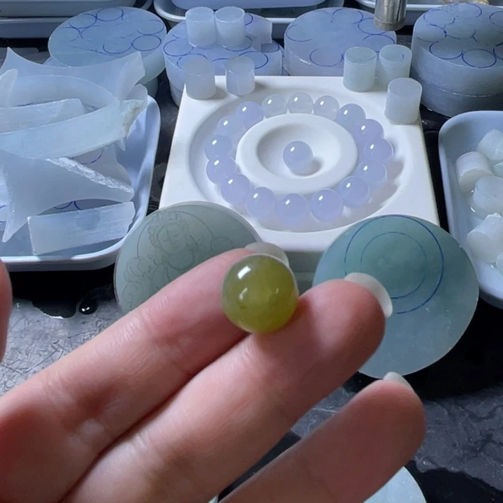 要***光散珠翡翠成品珠子