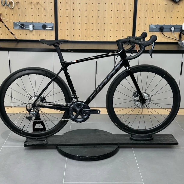 捷安特九代TCR ADV PRO D 1-GC 公路车 M码 跨高74.7 适合171-181