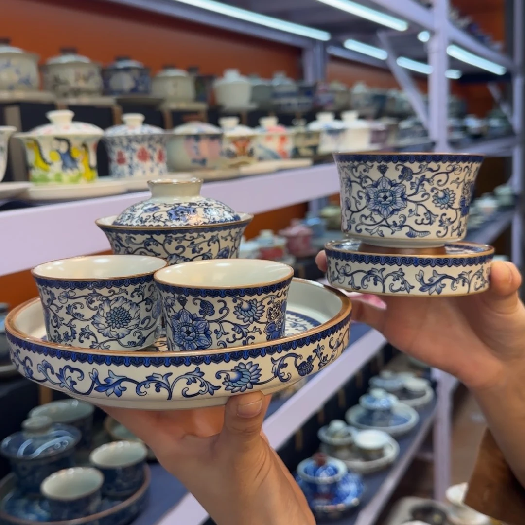 我在外面吃饭呢你在哪了我在外面