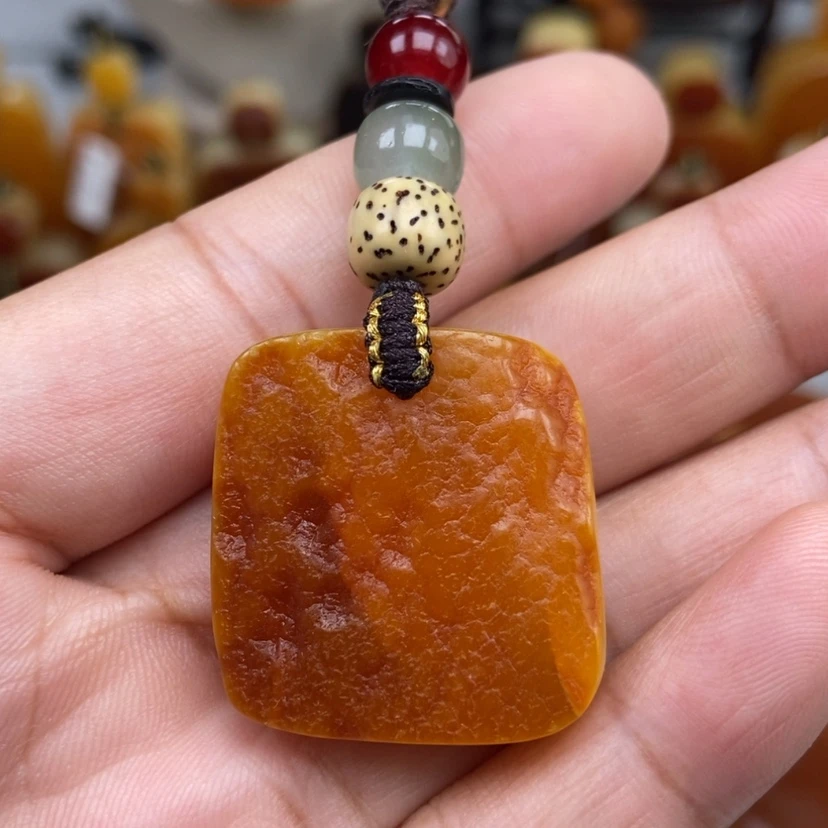 【闪购商品】未镶嵌颈饰琥珀