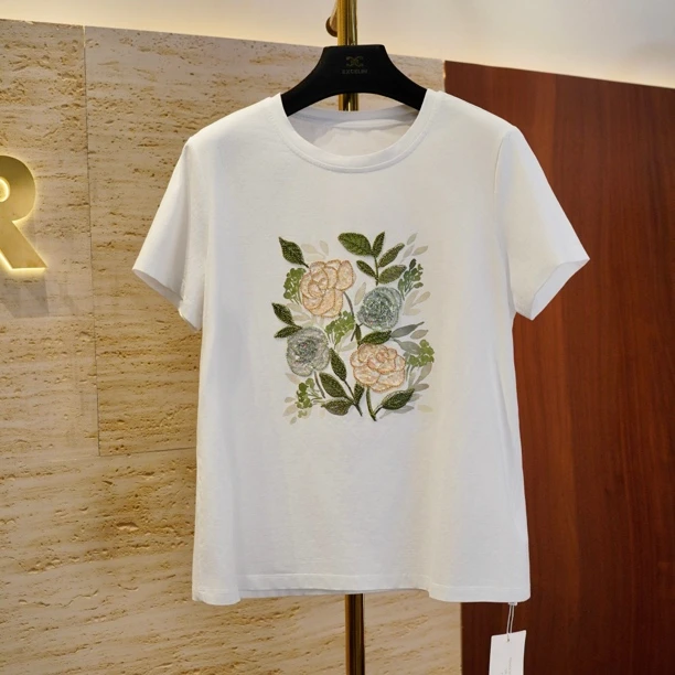 【白绿山茶花刺绣短袖V领】夏季时髦显瘦减龄重工短袖T恤女式上衣