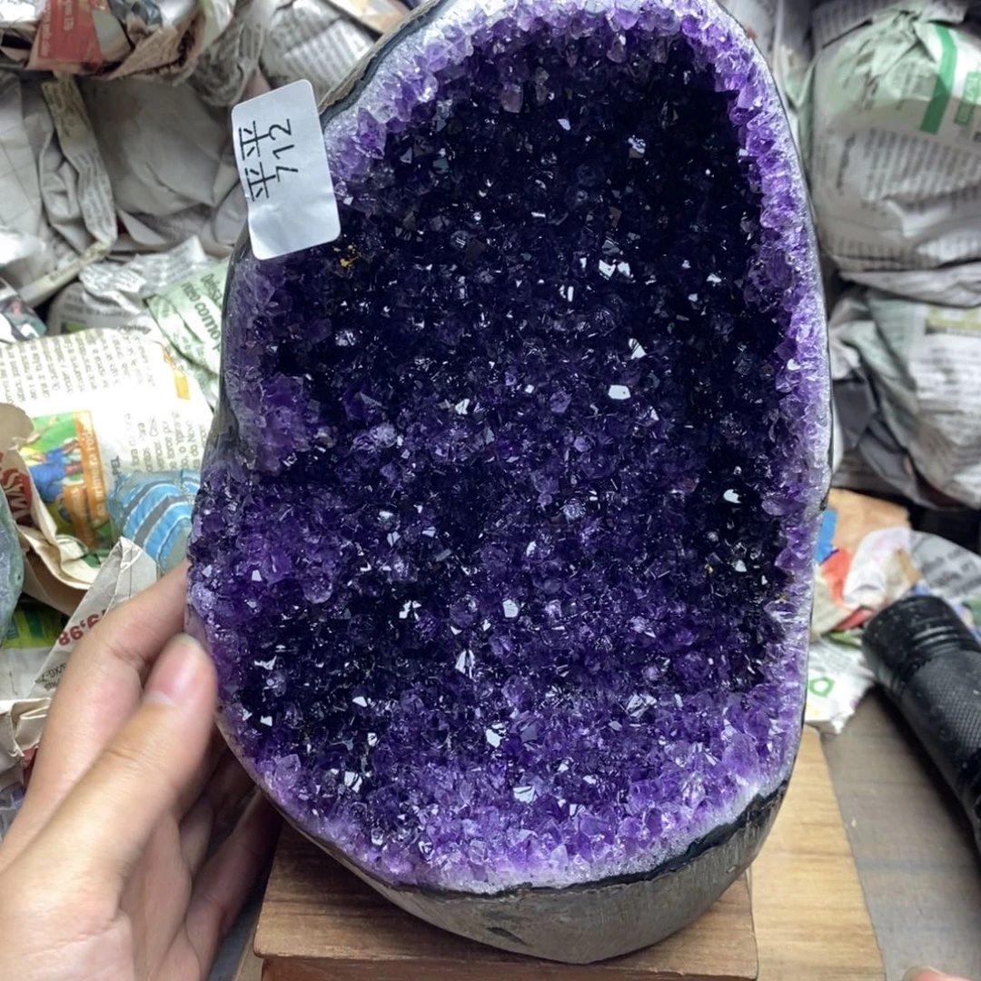 紫晶未镶嵌大型摆件（非配饰）