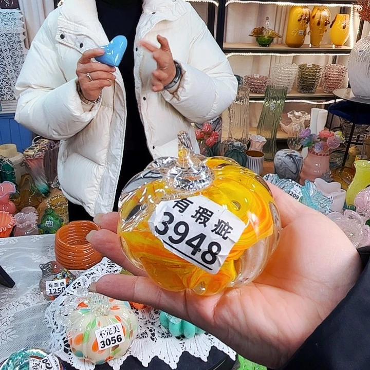 小***计3948 家悦美居琉璃摆件瑕疵