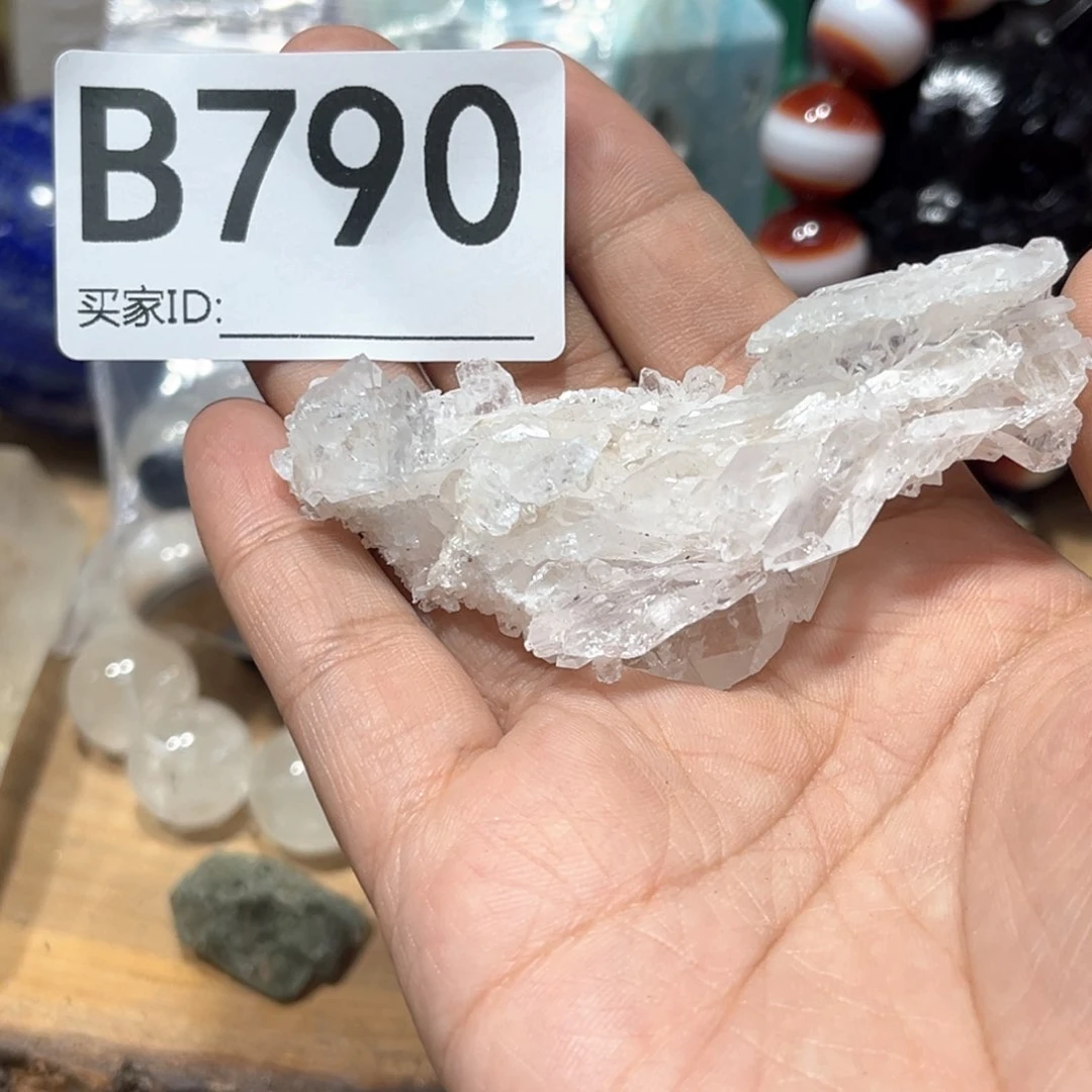 未镶嵌珠宝半成品水晶多样性发其一微瑕