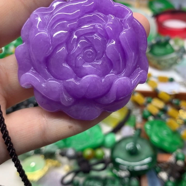 颈饰未镶嵌翡翠吊坠