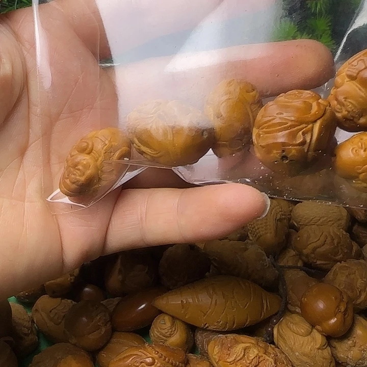 龙***呛橄榄核雕刻单籽单粒