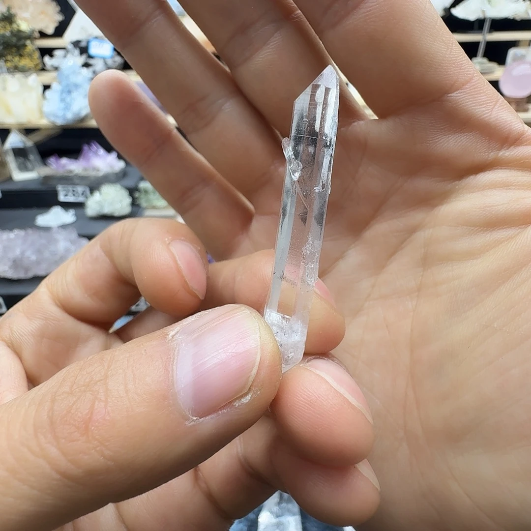 夏***闪石材天然水晶摆件