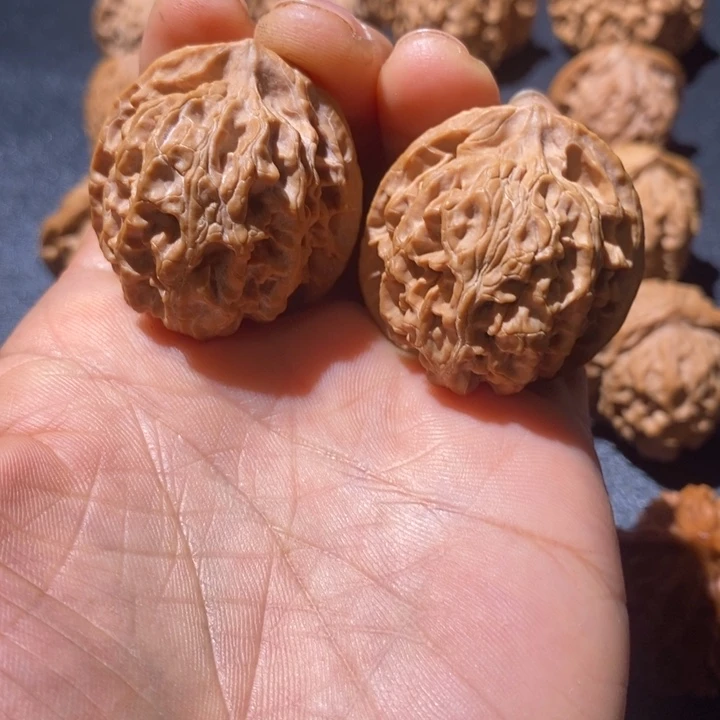 吊坠文玩核桃苹果园35