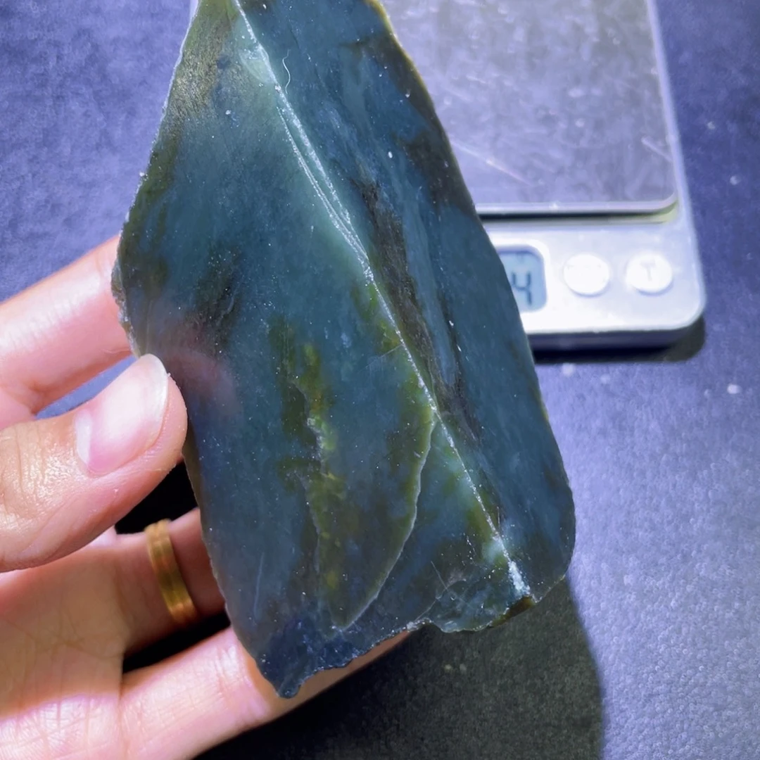 未镶嵌和田玉（糖玉）珠宝半成品