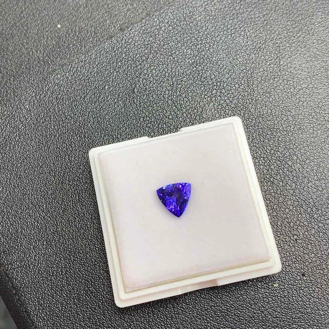 坦桑石珠宝奇石未镶嵌天然5A坦桑裸石福利2.15.ct